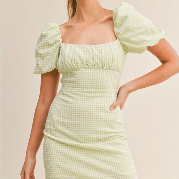 Mable Dresses & Skirts - Mable Green Gigham Ruched Puff Sleeve Dress - Great Condition